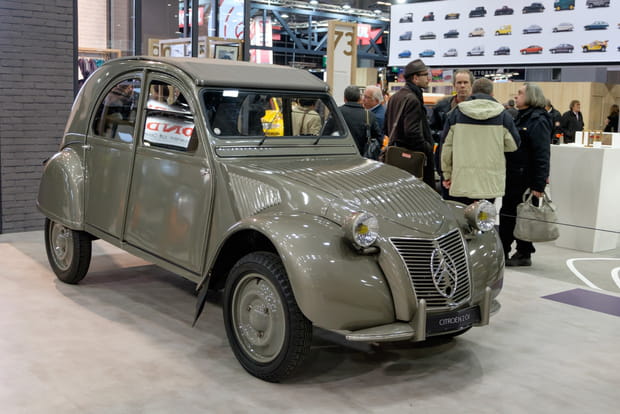La mythique 2 CV est à Rétromobile