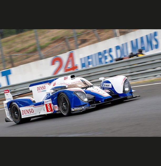 Premier roulage de la Toyota hybride au Mans