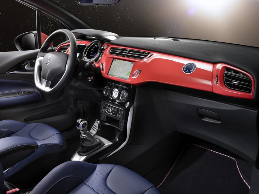 Citro&euml;n DS3&nbsp;In&egrave;s de la Fressange (int&eacute;rieur)