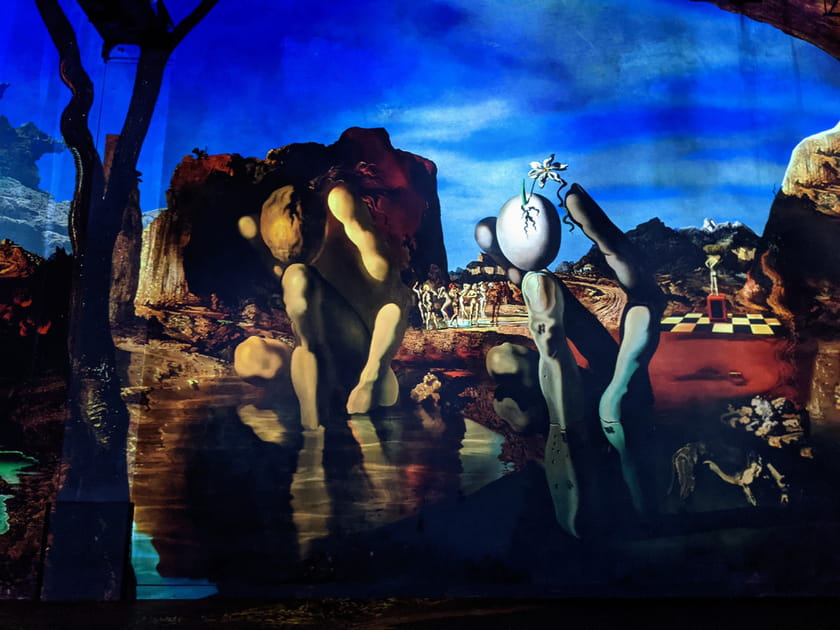L'oeuf dans les oeuvres de Dal&iacute;