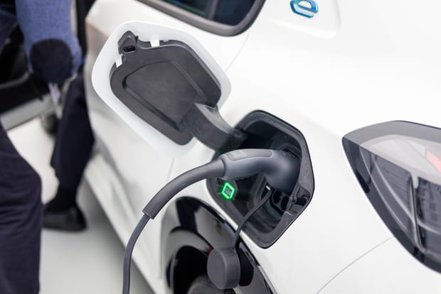 Quel temps de charge pour la Peugeot e-208 ?