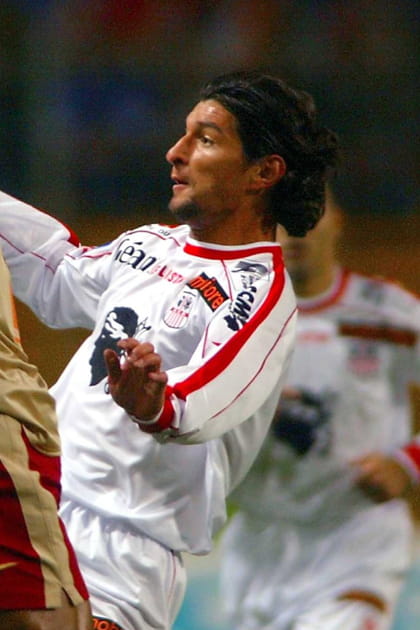 Son demi-fr&egrave;re a jou&eacute; en Ligue 1