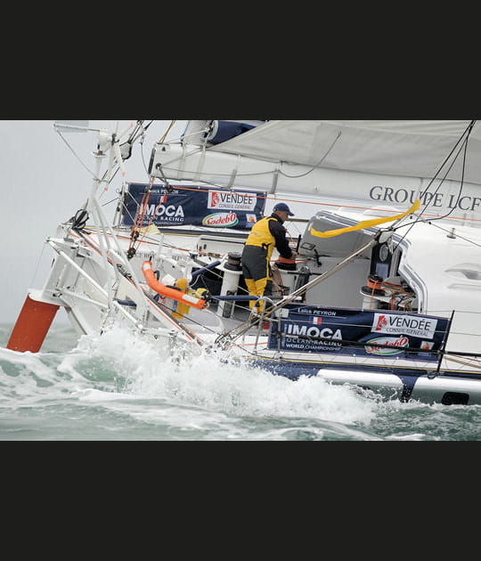 Peyron prend les commandes