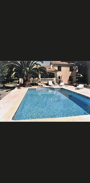Une maison &agrave; Roquebrune-sur-Argens (Var) pour 34&nbsp;euros par jour et par personne