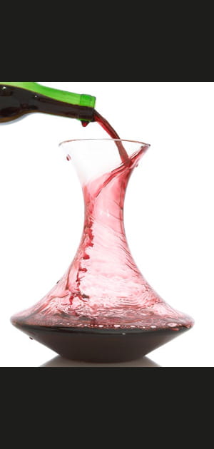 Carafer les vins jeunes