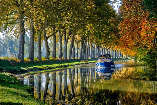 Le Canal du Midi, pour les amoureux friands de balades à pied ou à vélo