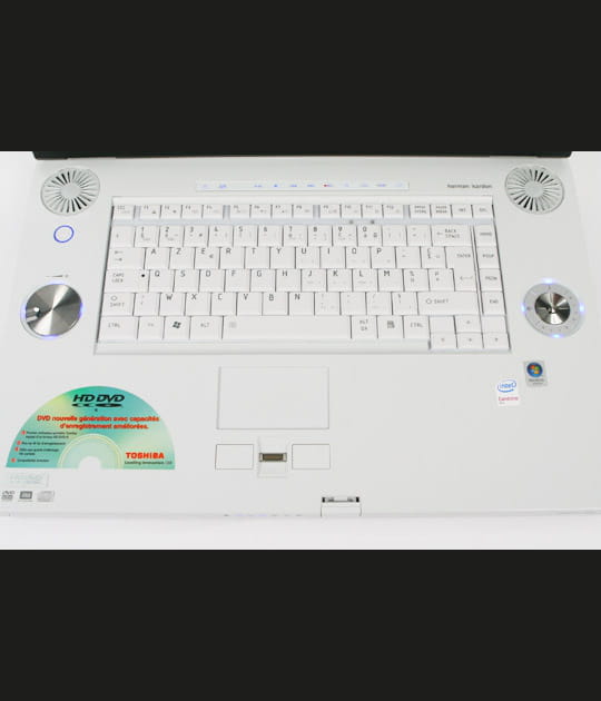 Un clavier multim&eacute;dia complet