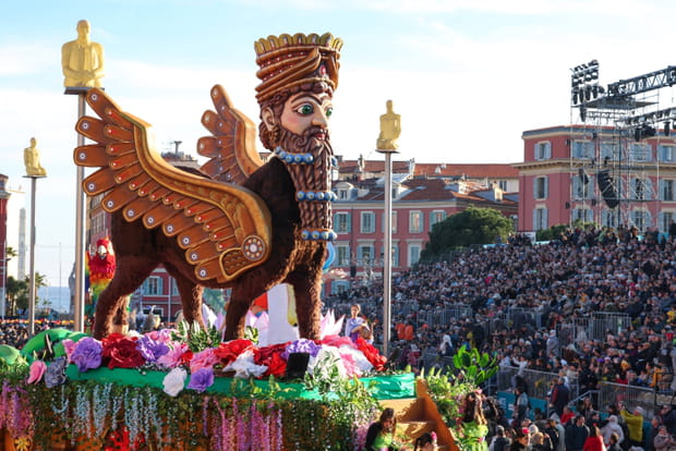 Le char "Les Jardins de Babylone"