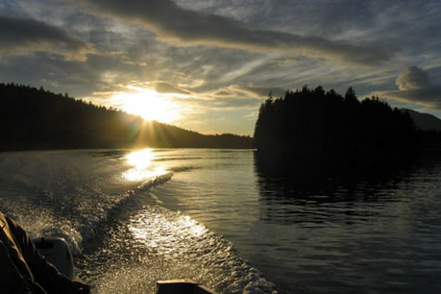 21h : l'Alaska luit des derniers rayons de soleil