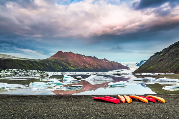 Faire du kayak dans les fjords