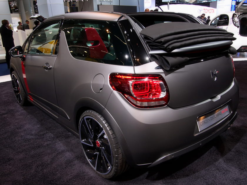 Citro&euml;n DS3&nbsp;Cabrio Racing arri&egrave;re