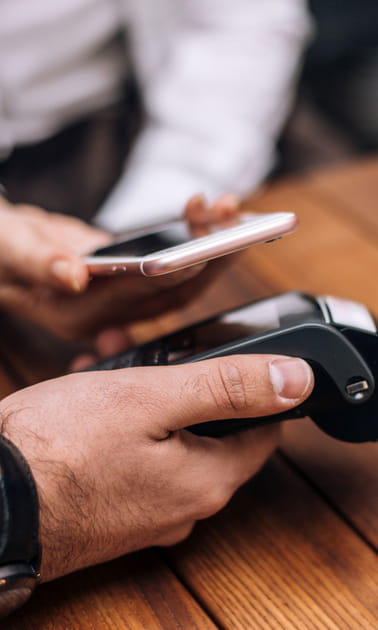 Le paiement sans contact par t&eacute;l&eacute;phone