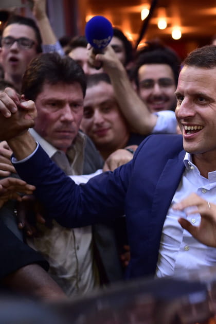 ll a compar&eacute; Macron &agrave; une &quot;vedette de la Star Academy&quot;
