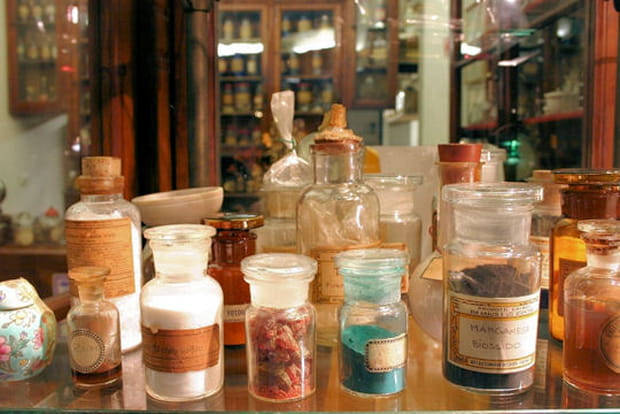Médecines et apothicaires