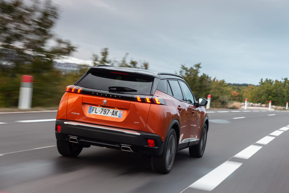 De nombreuses aides &agrave; la conduite disponibles sur le Peugeot 2008