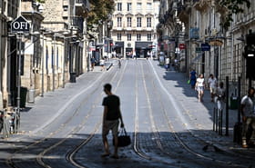 Canicule&nbsp;: loin d'&ecirc;tre finie, la majorit&eacute; de la France encore en vigilance ce mercredi