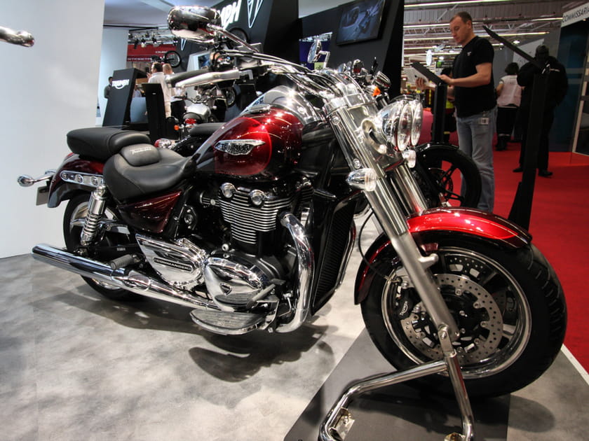 Triumph Thunderbird Commander