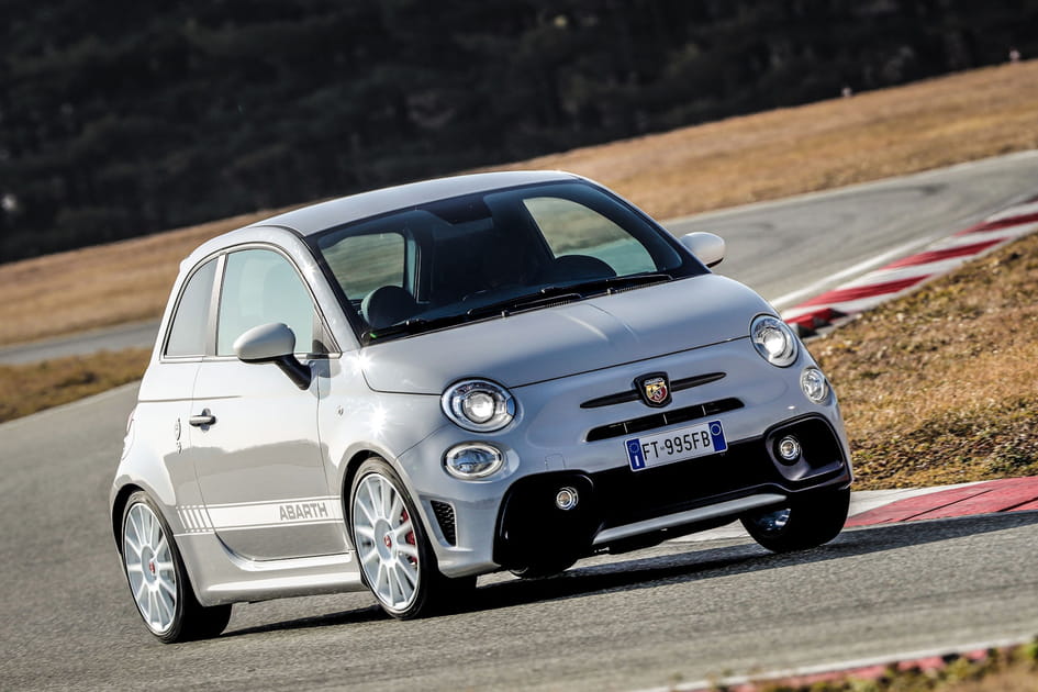 Abarth 595&nbsp;esseesse
