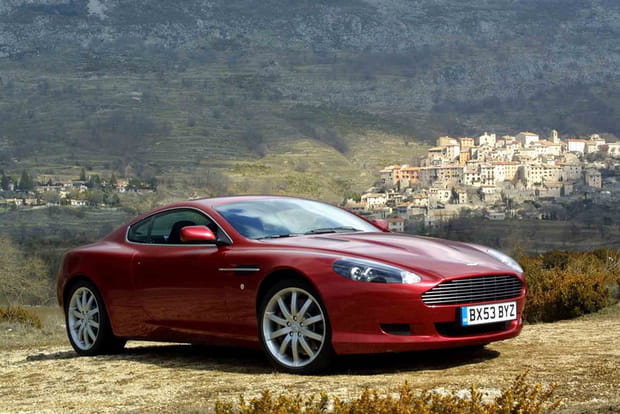 2004 – Aston Martin DB9