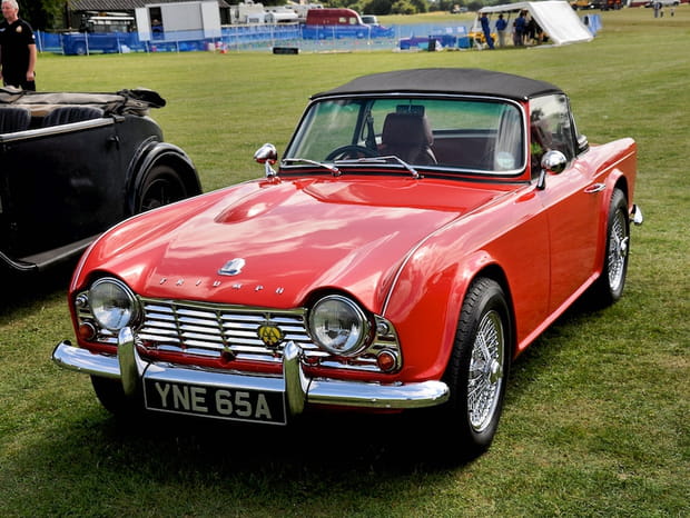 Triumph TR