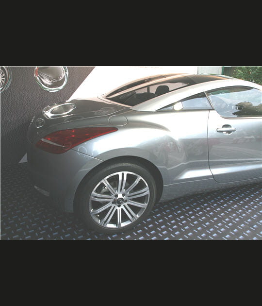 Un coup&eacute; sport bas et l&eacute;ger