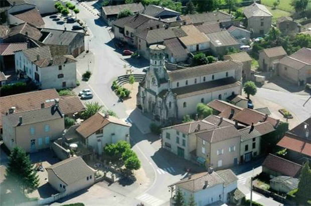 Verzé vu du ciel