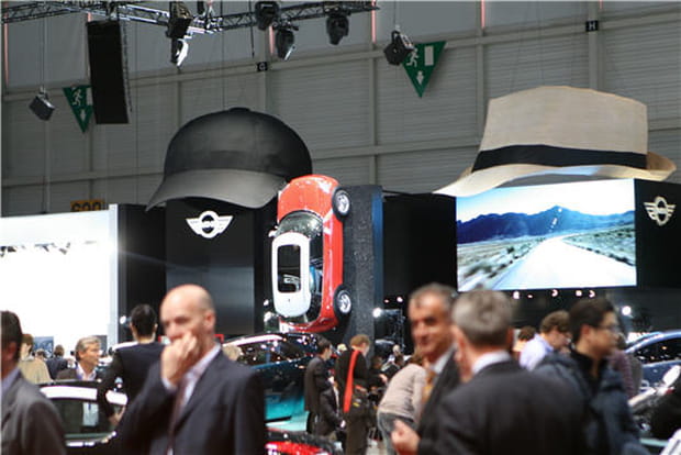 Un stand bien chapeauté