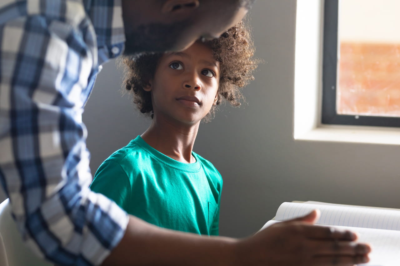 Ces 6 phrases "magiques" stoppent les enfants, ils se mettent à écouter vraiment leurs parents