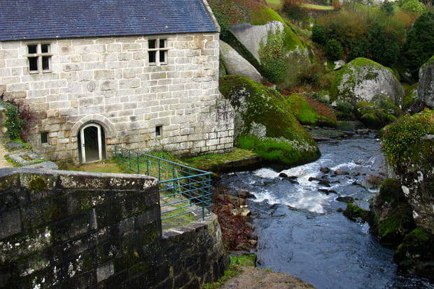 Huelgoat, un village breton où la nature rencontre l'imaginaire