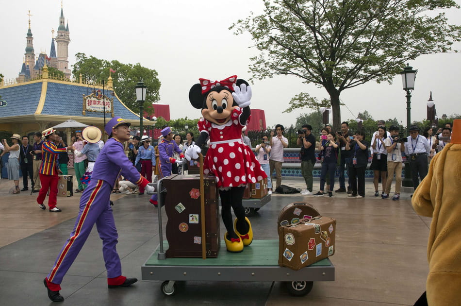 Minnie pose ses valises