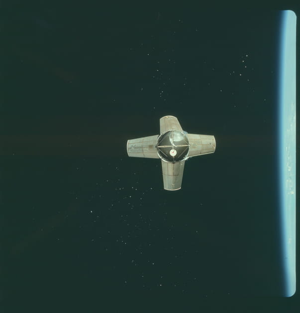 Apollo 7 : nouvelle fus&eacute;e spatiale Saturn IB