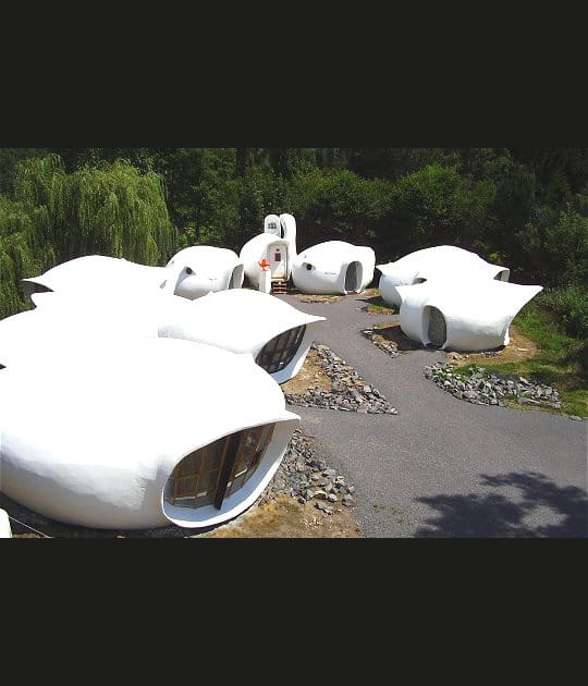 9&nbsp;bungalow-bulles