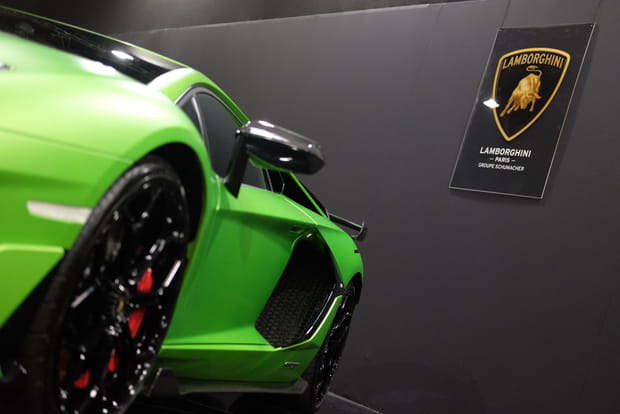 L'Aventador SVJ a été présentée au Mondial de l'Auto grâce à la concession parisienne