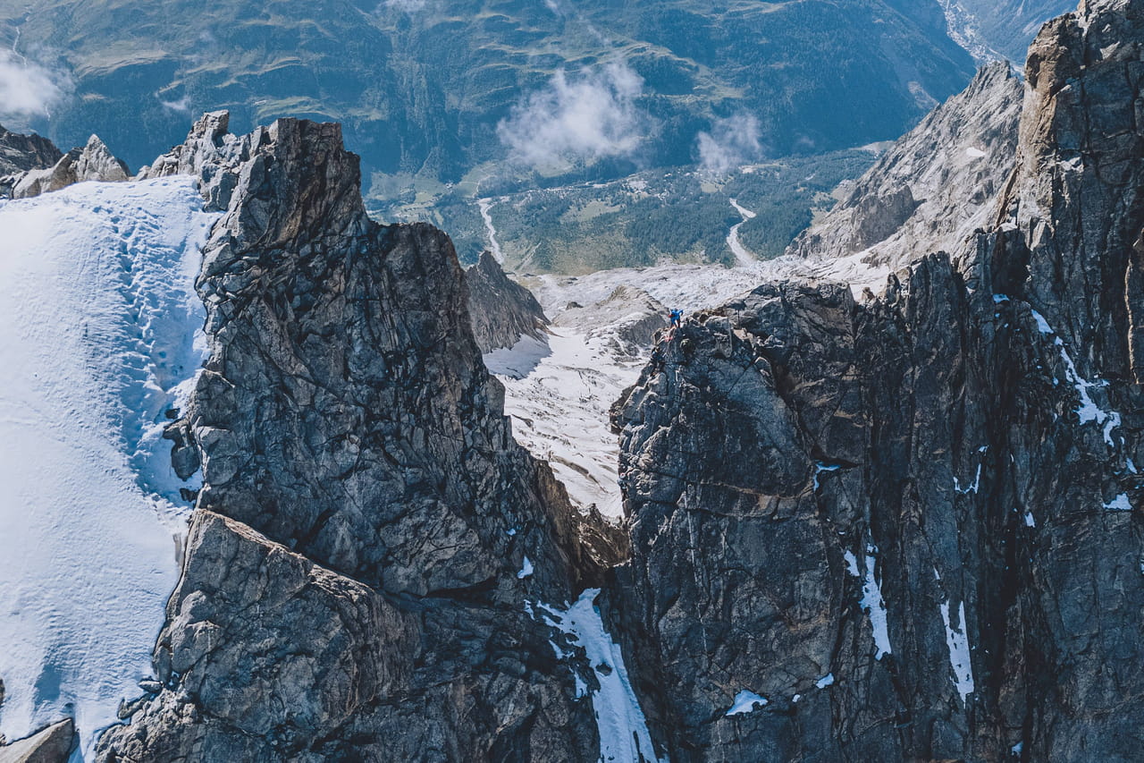 En un mois, il gravit 72 sommets de plus de 4000m