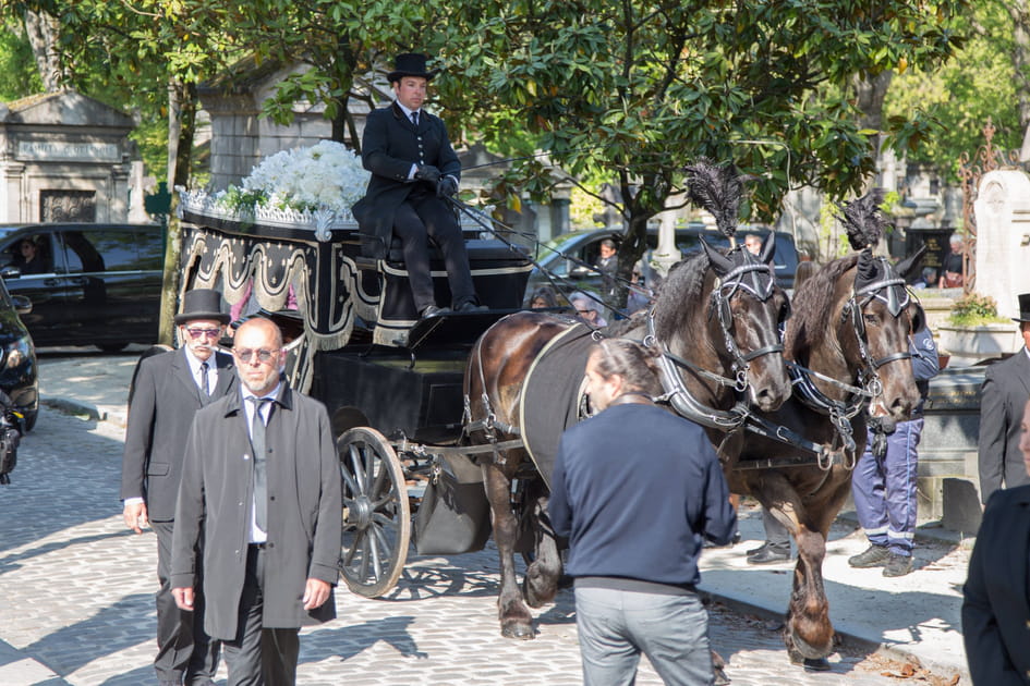 PHOTOS. Les personnalit&eacute;s pr&eacute;sentes aux obs&egrave;ques de R&eacute;gine
