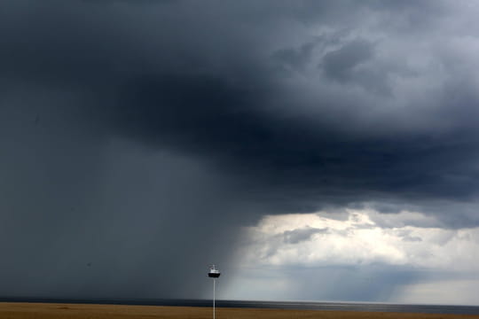 Orages et pluie en France&nbsp;: apr&egrave;s d'importantes inondations, l'accalmie se dessine mais quelques vigilances persistent