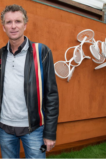 Denis Brogniart &eacute;tait professeur de tennis