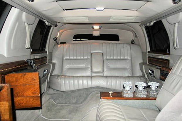 Intérieur de la Lincoln Town Car Limousine
