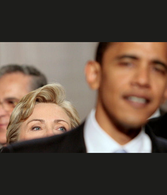 Barack Obama devance Hillary Clinton