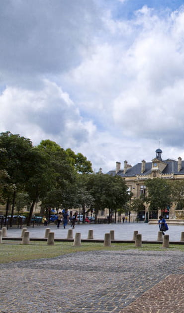 Six auxiliaires de vie &agrave; plein temps