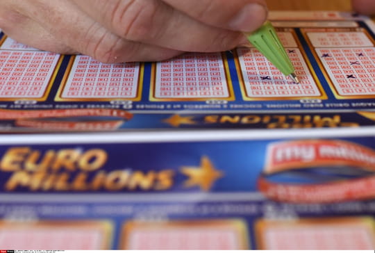 R&eacute;sultat de l'Euromillion (FDJ)&nbsp;: le tirage du mardi 30&nbsp;octobre 2018&nbsp;[en ligne]