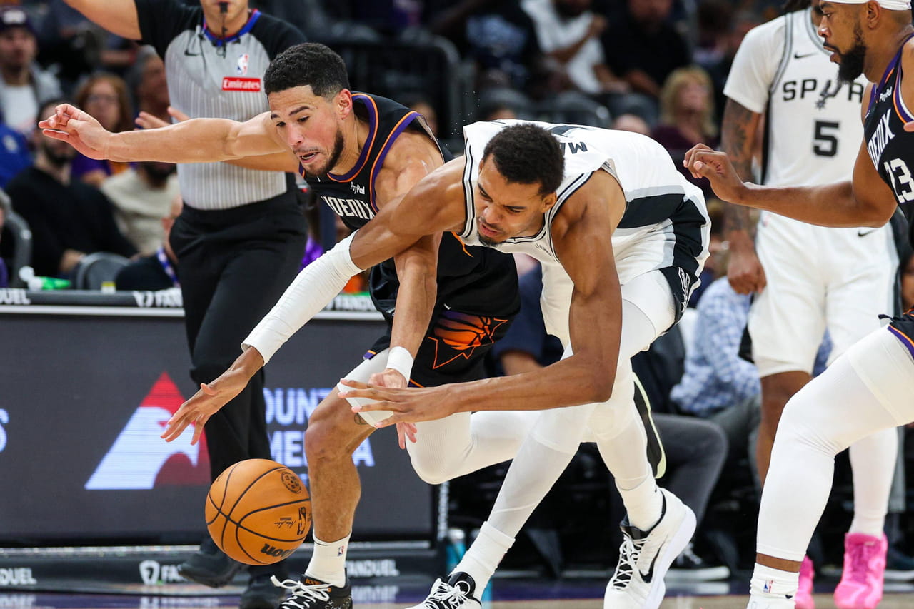 NBA : Wembanyama et les Spurs chutent sévèrement face aux Suns, résultats de la nuit, classements et le calendrier