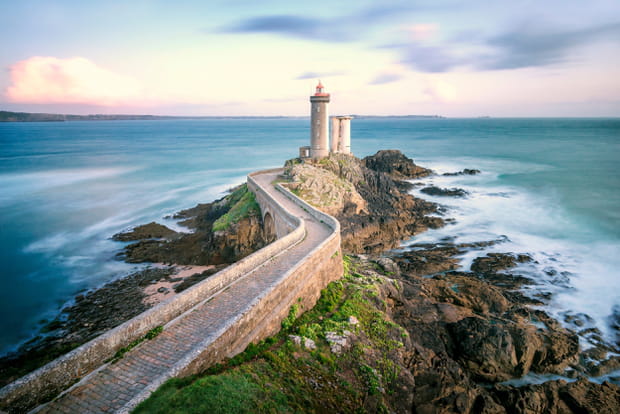 Le phare du Petit Minou, sentinelle de la rade de Brest