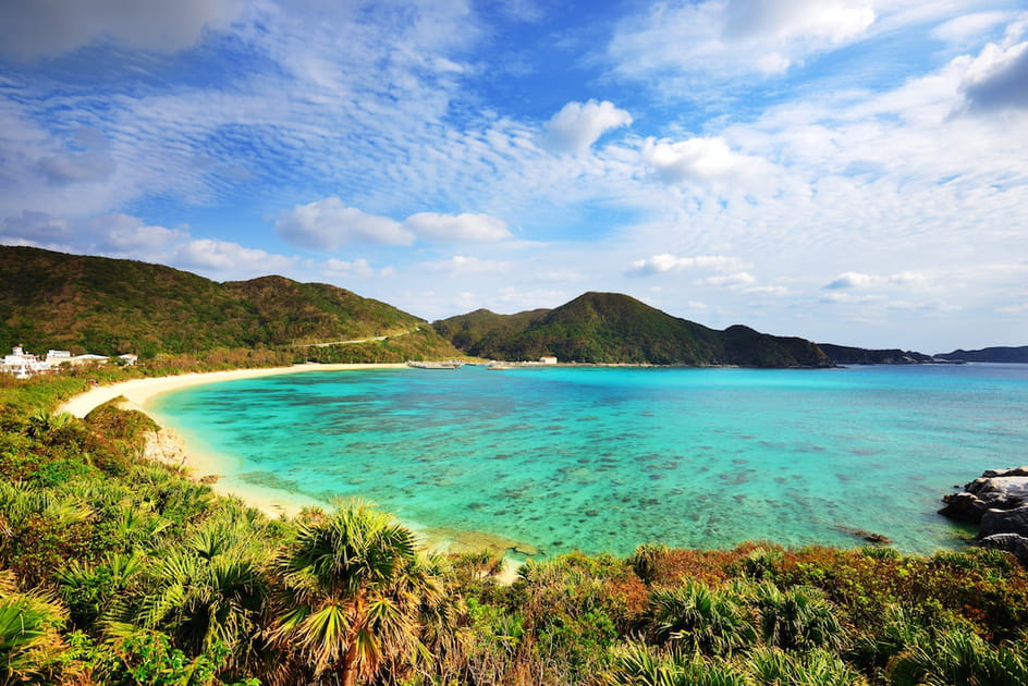 La plage d'Aharen sur l'&icirc;le de Tokashiki au Japon