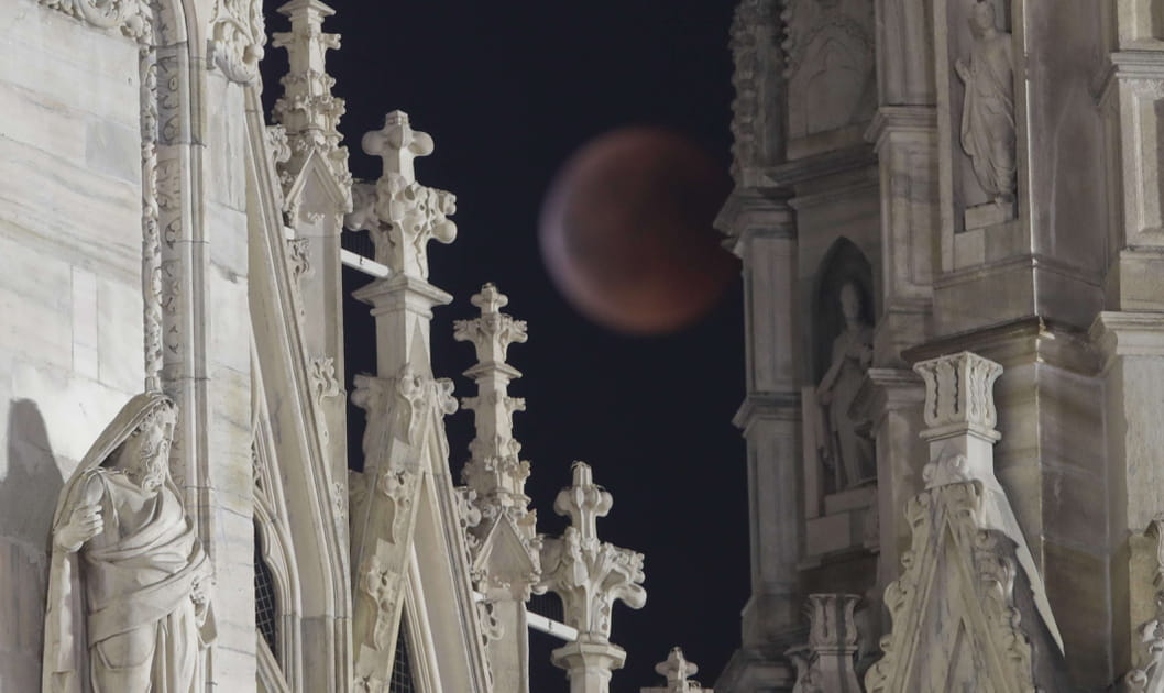 Les plus belles images de la &quot;lune de sang&quot;