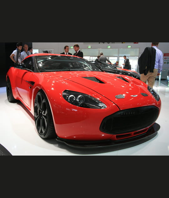 Aston Martin V12&nbsp;Zagato