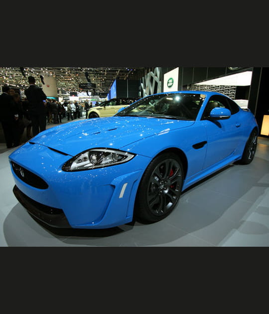 Jaguar XKR-S