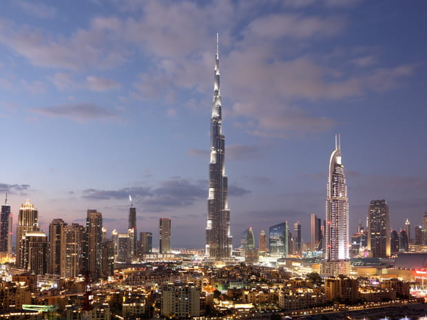 7. Los Angeles - Dubaï sur Emirates : 23 972 euros