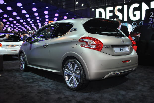 Peugeot 208 XY JBL (arrière)