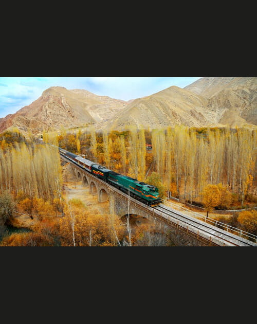 Le chemin de fer transiranien (Iran)